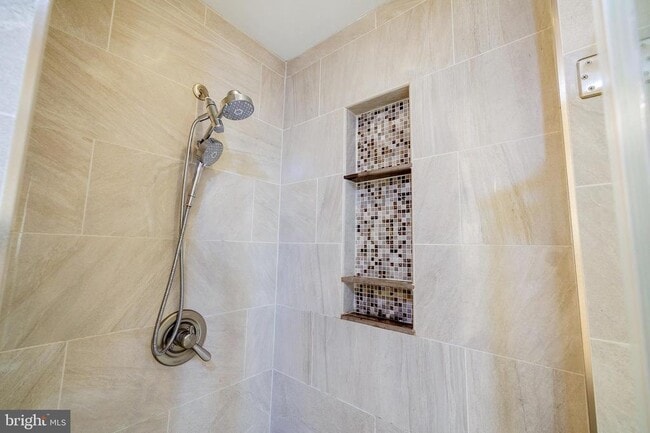 Building Photo - 1543 6th St NW