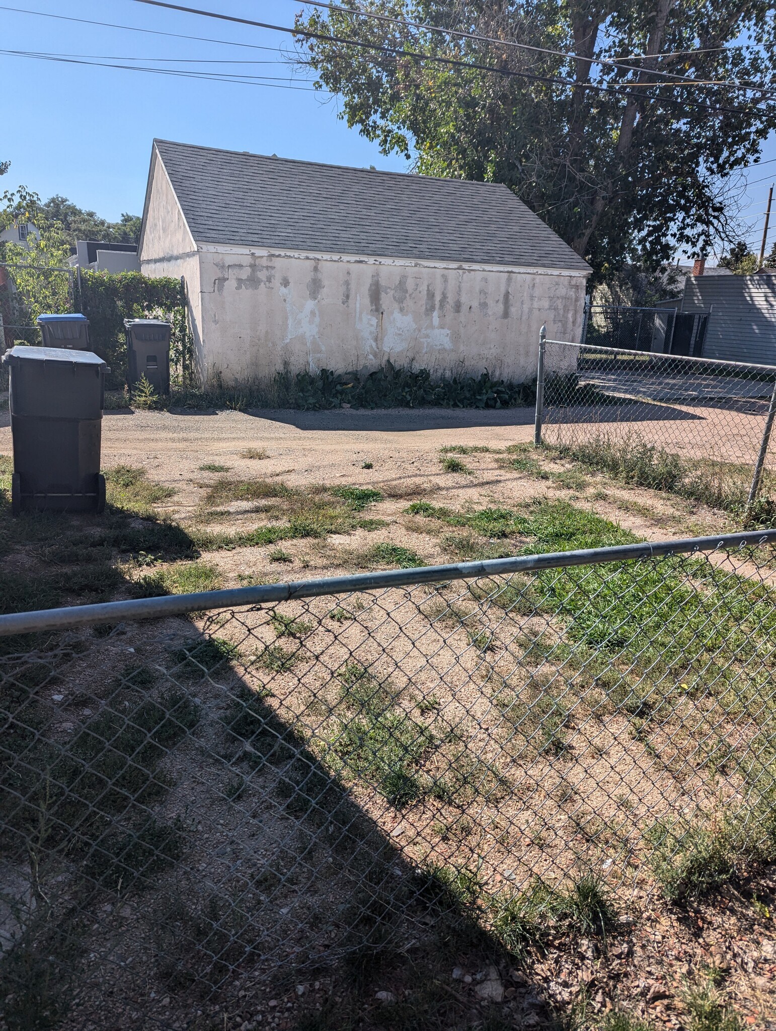 Building Photo - 2714 Snyder Ave