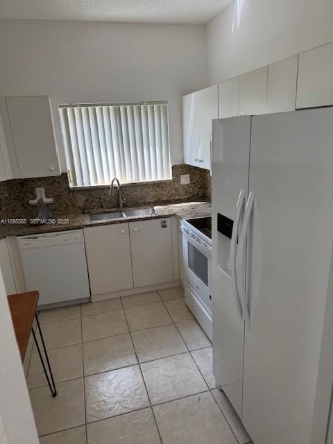 Building Photo - 15880 SW 12th St