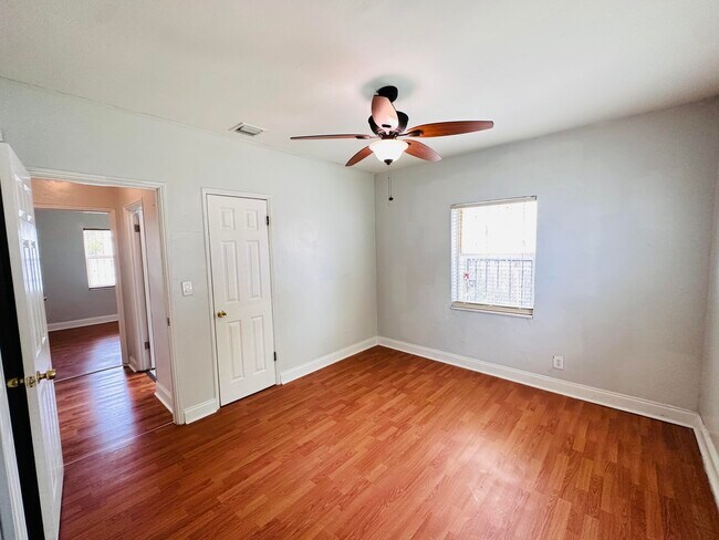 Building Photo - 901 NW 48th St