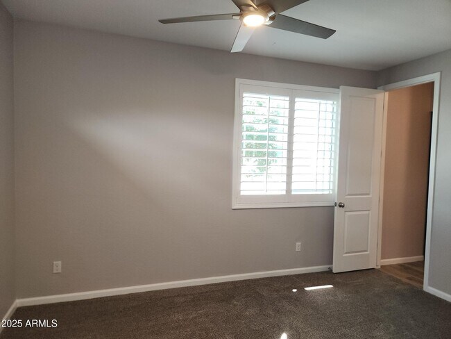 Building Photo - 13431 W Range Mule Dr