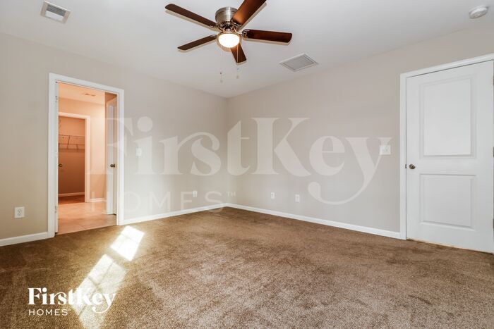 Building Photo - 569 Merrywood Dr
