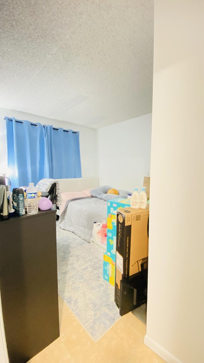 Building Photo - 3274 Coral Ridge Dr