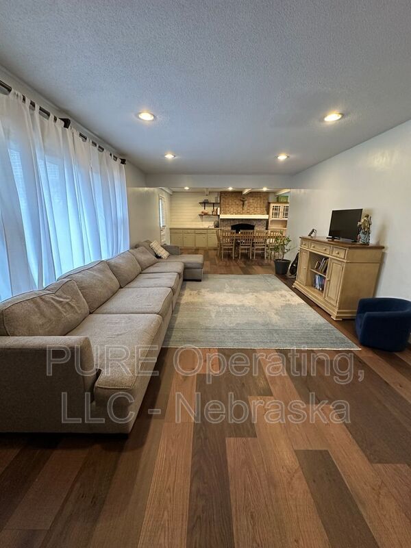 Building Photo - 12904 Marcy St