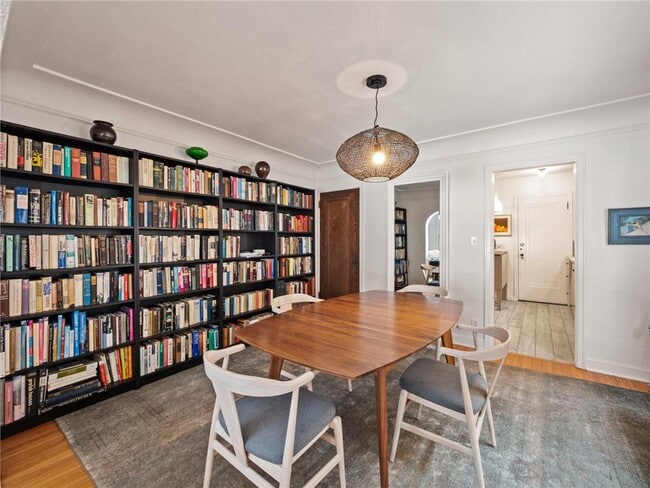 Building Photo - 4325 Chowen Ave S