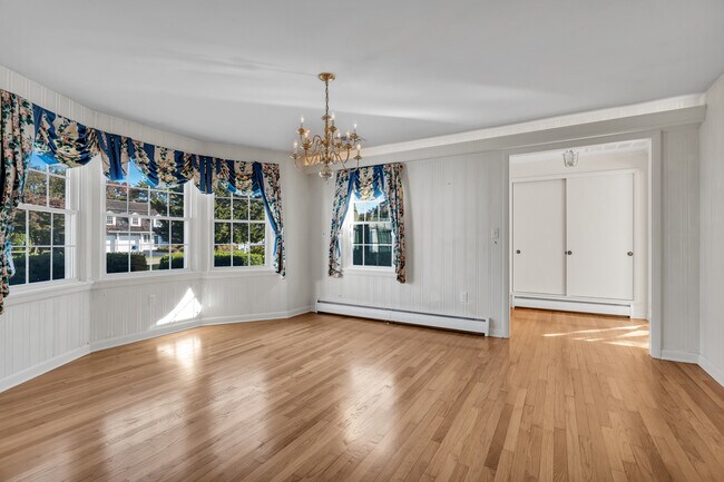 Building Photo - 14 Neptune Ave