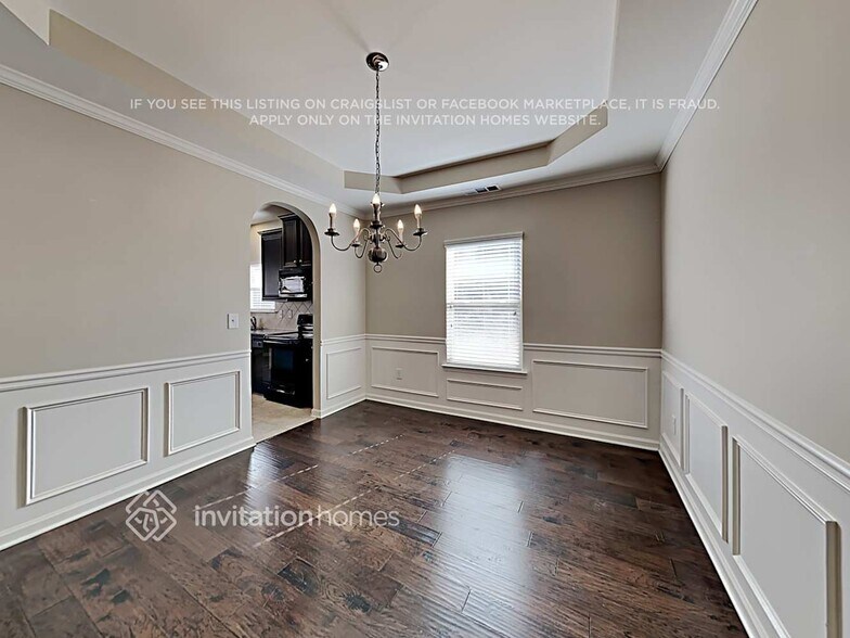 Building Photo - 4640 Baldwin Dr