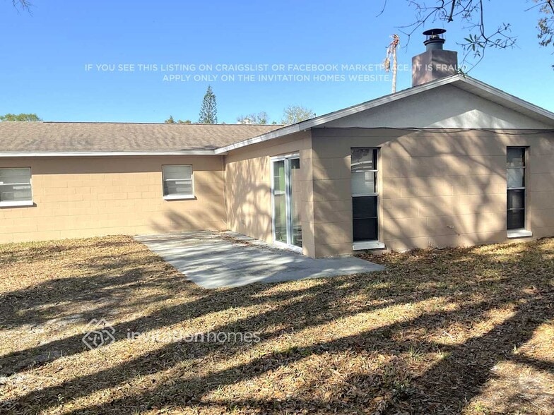 Building Photo - 6774 88th Ave N