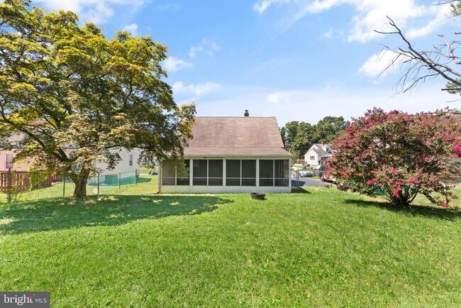 Building Photo - 8723 Lackawanna Ave