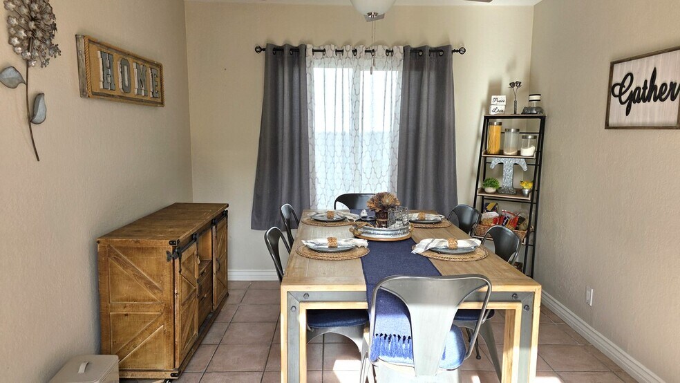 Building Photo - 21705 Cabrosa