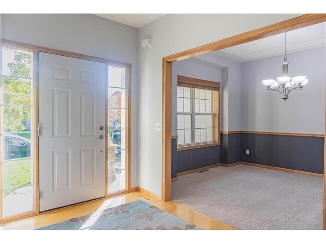 Building Photo - 1216 S Windmill Creek