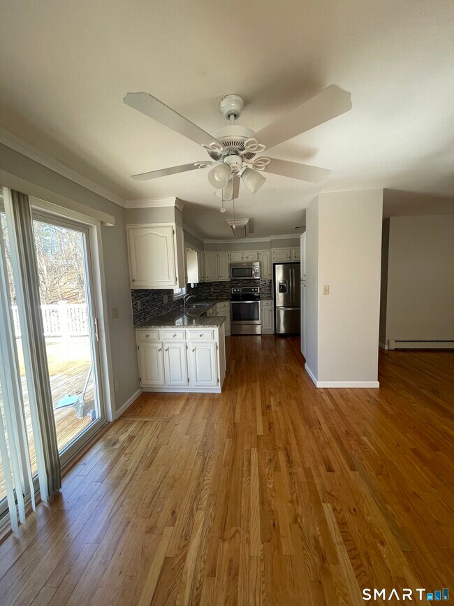 Building Photo - 26 Tamarack Cir