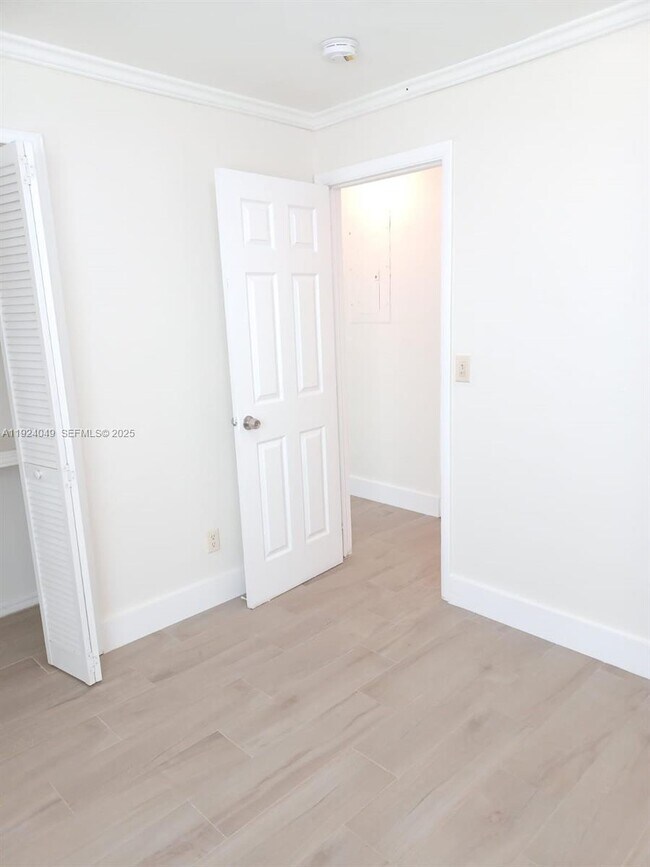 Building Photo - 2134 Cleveland St