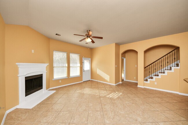 Building Photo - 5327 Wolfpen Ridge Ln