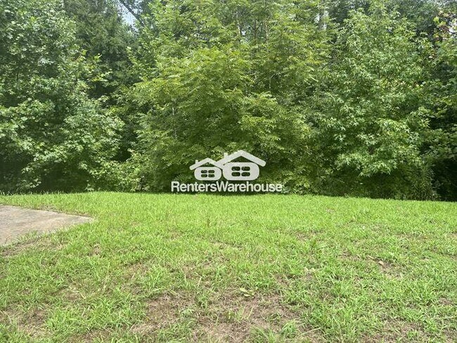 Building Photo - Welcome to this recently updated charming 3 bedroom, 2.5 bathroom home located in desirable Coventry