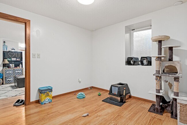 Building Photo - 2537 Aldrich Ave S