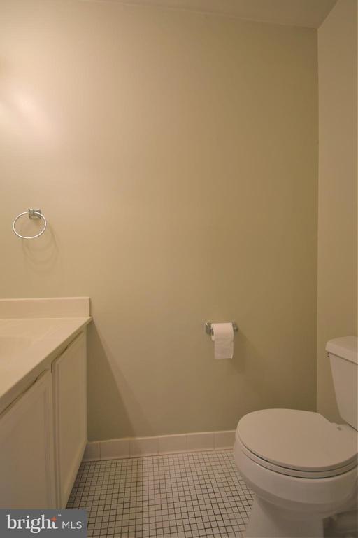 Building Photo - 8243 Cedar Landing Ct
