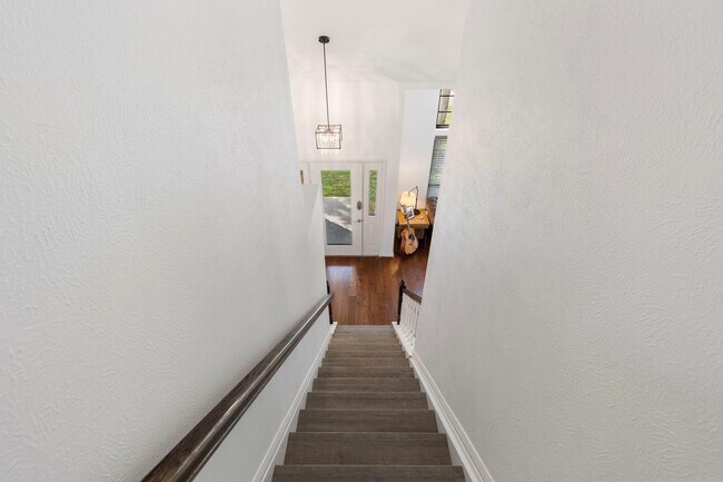 Building Photo - 38 Cricket Hollow Pl