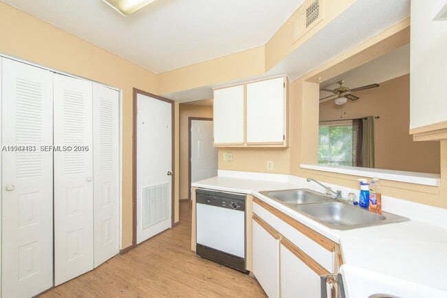 Building Photo - 2667 NW 33rd St