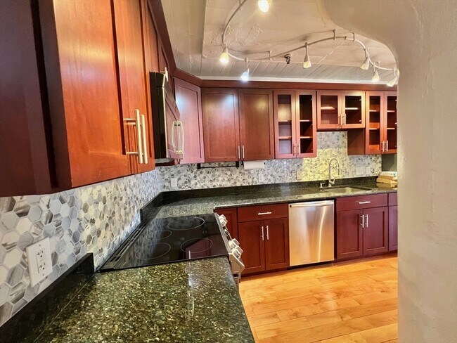 Building Photo - 63 Atlantic Ave