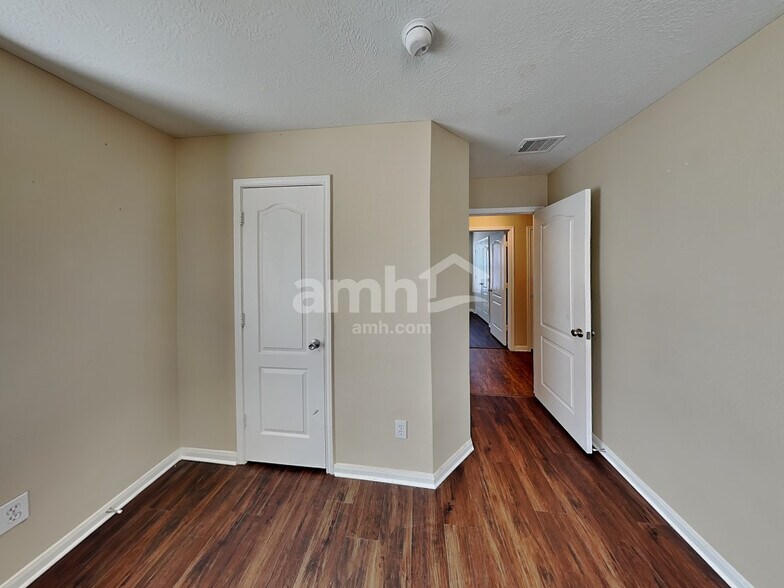 Building Photo - 18219 Rexine Ln