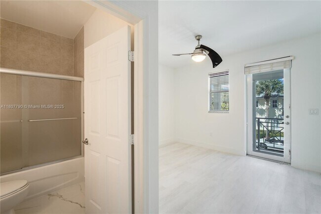 Building Photo - 7500 NW 107th Pl