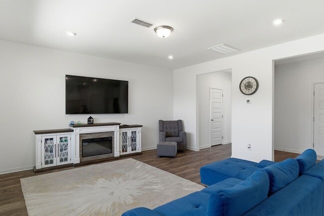 Building Photo - 1306 Harmony Hill Ln