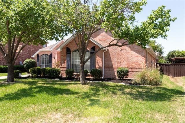 Building Photo - 704 Glendale Dr