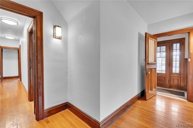Building Photo - 610 Ashland Ave