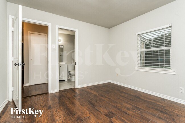 Building Photo - 11517 Fernald Ave