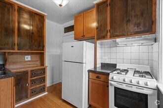 Building Photo - Hermitage Andersonville Apartments