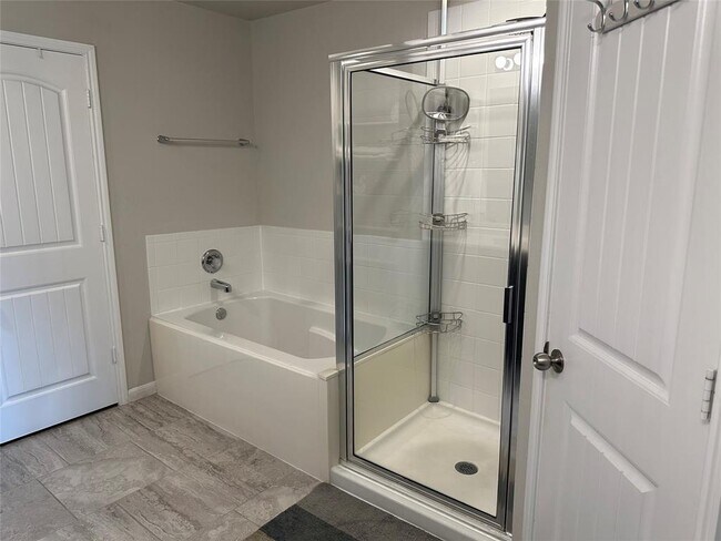 Building Photo - 12531 Lake Portal Dr