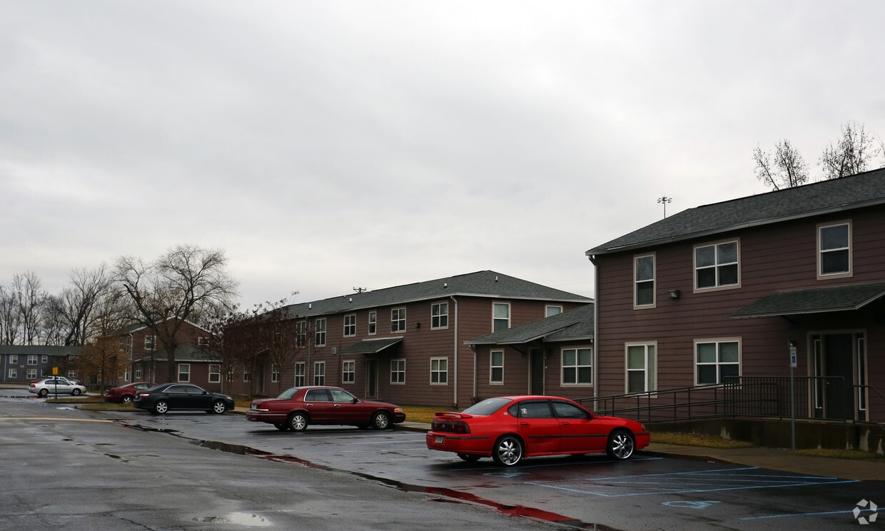 The Village Apartments - 386 Raymond Rd Jackson MS 39204