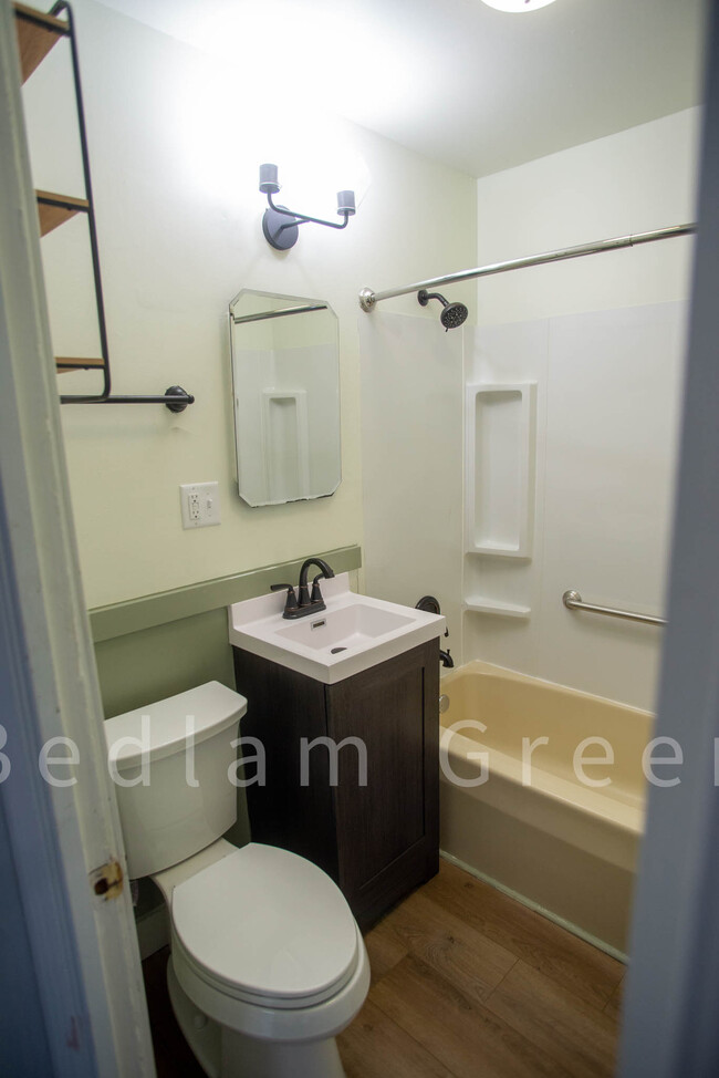 first floor bathroom - 156 N Woodland Ave