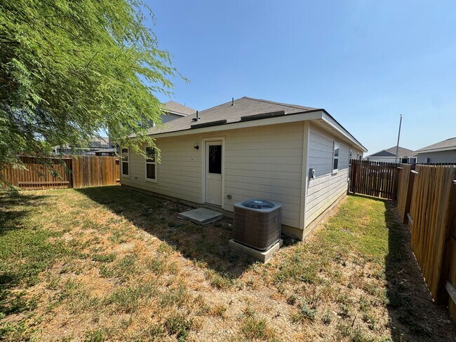 Building Photo - 7335 Aaron Jordan Dr