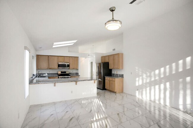 Building Photo - Single Story, 3 Bedroom, Peccole Ranch Beauty