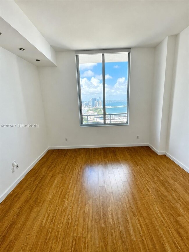 Building Photo - 325 S Biscayne Blvd