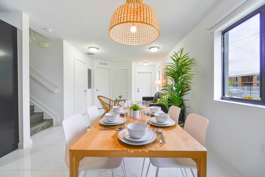 Building Photo - 2241 NW 50th St