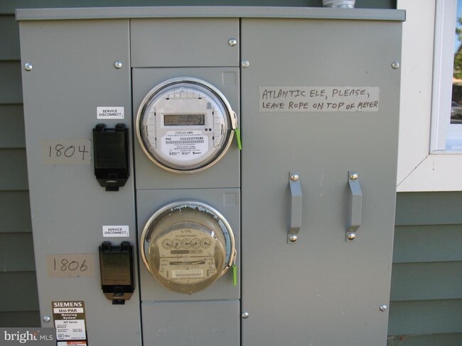 Building Photo - 1804-6 Kings Hwy