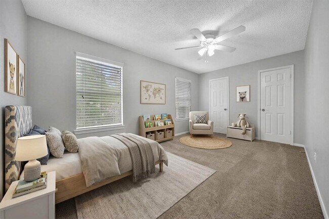 Building Photo - 9 W Lance Leaf Rd