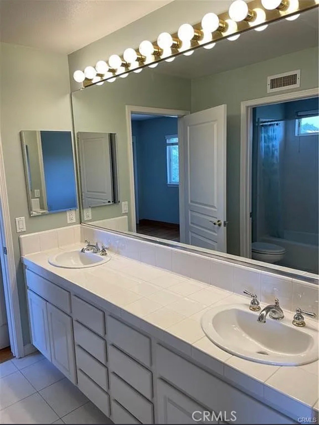 Building Photo - 11736 Mariposa Bay Ln