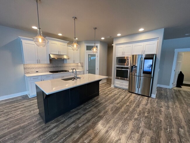 Building Photo - Gorgeous Home for Lease in Horn Rapids