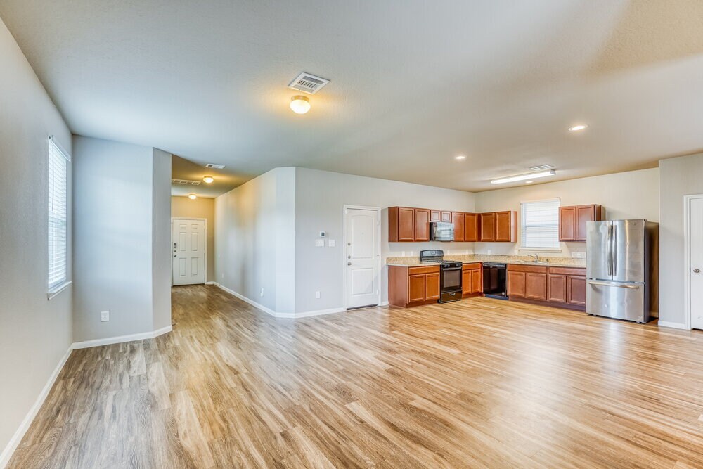 Building Photo - 18606 Cooper Ravine Way