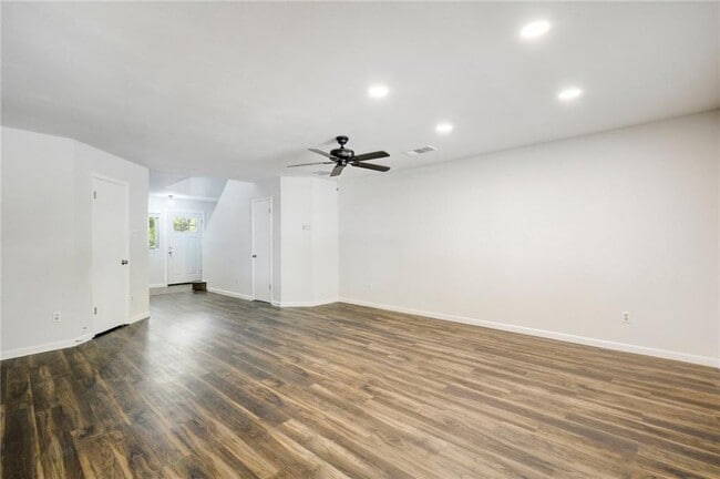 Building Photo - 12704 Margit Dr