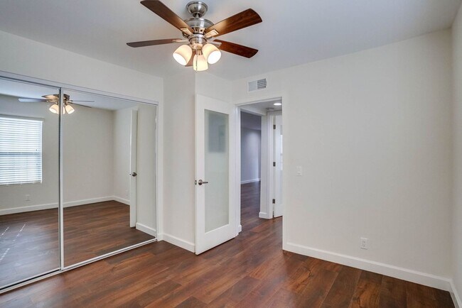 Building Photo - $99 Move In Special! (OAC) Stunning 3Bd/2B...