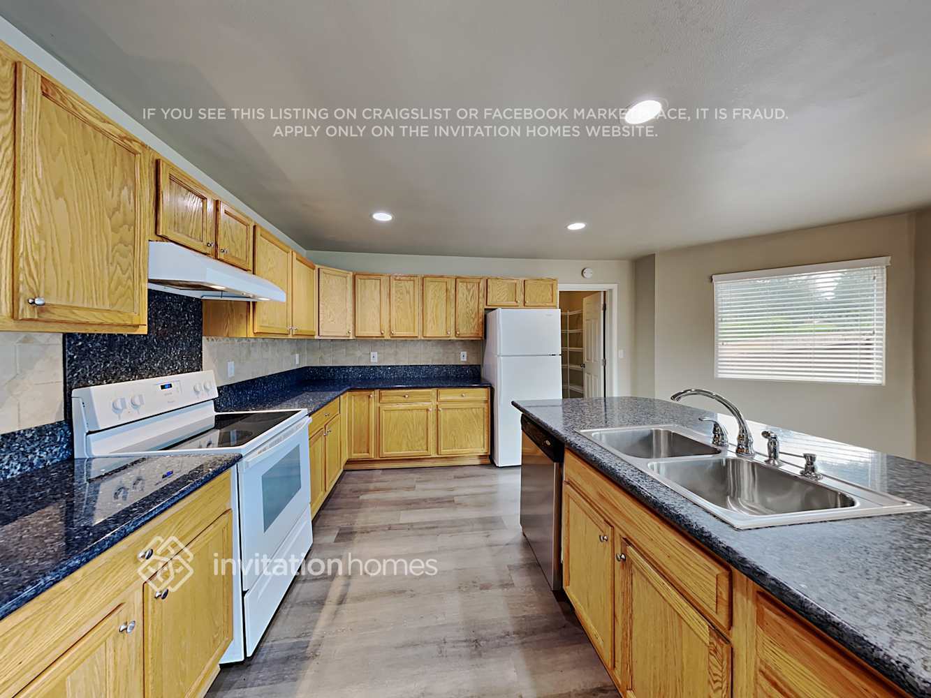 Building Photo - 731 SW 356th Pl