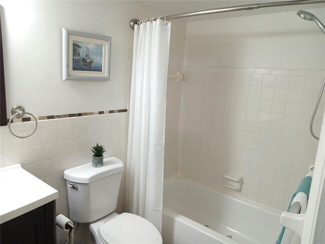 Building Photo - 2331 Finlandia Ln