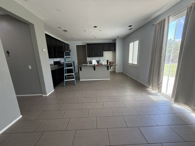 Building Photo - 15645 Calabria Ct