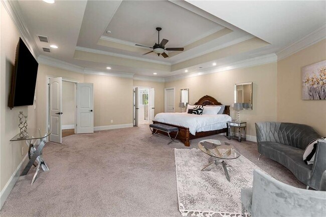 Building Photo - 6552 Long Acres Dr