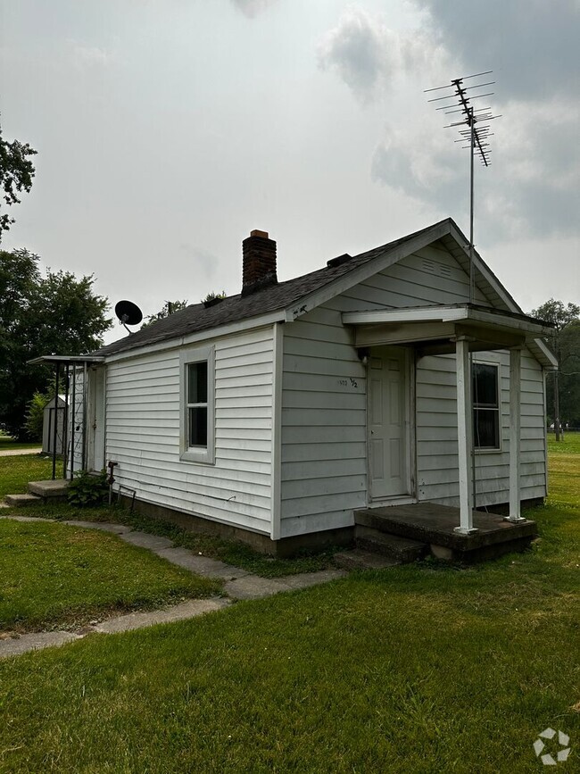 Building Photo - 1503 W 16th St